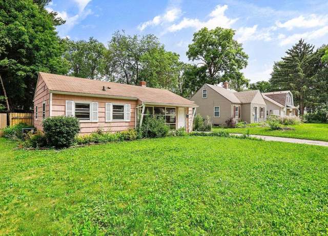 Property at 4252 Doncaster Dr, Madison, WI 53711, 3 beds, 2 baths