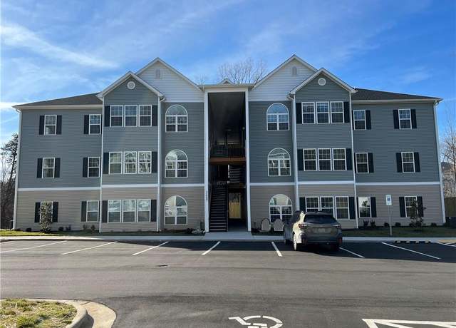 Property at 2607 Pennoak Way Unit H, Greensboro, NC 27407, 2 beds, 2 baths