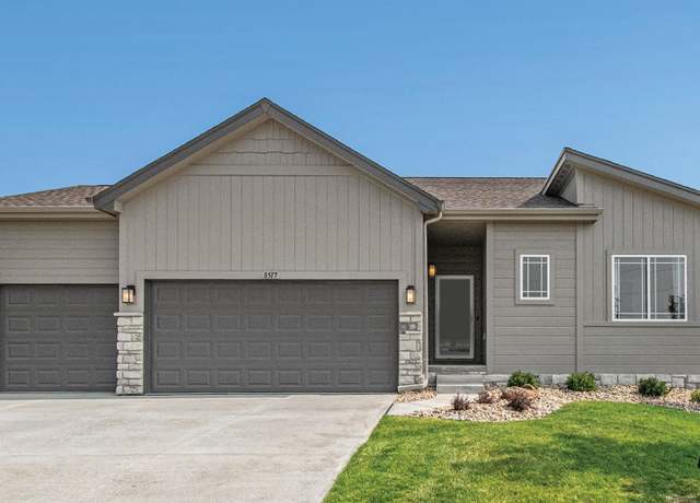 Property at 8517 S 179 St, Omaha, NE 68136, 3 beds, 2.5 baths