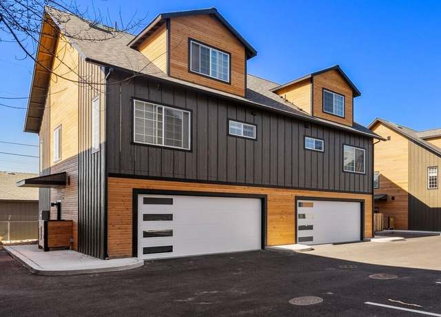 Property at 1451 NW 4th St, Redmond, OR 97756, 6 beds, 7 baths