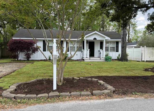 Property at 727 5th Ave S, Surfside Beach, SC 29575, 3 beds, 2 baths