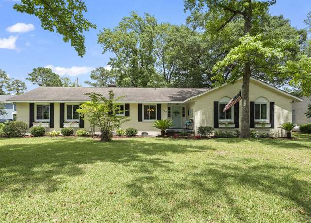 Property at 520 13th Ave N, Surfside Beach, SC 29575, 3 beds, 2 baths