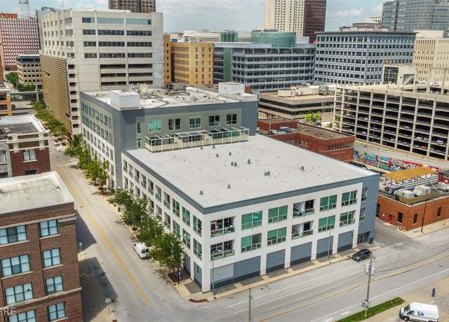 Property at 111 10th St #405, Des Moines, IA 50309, 1 bed, 1.5 baths