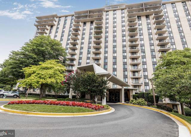 Photo of 7420 Westlake Ter #1401, Bethesda, MD 20817