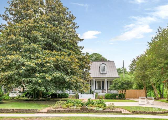 Property at 2009 Old Shell Rd, Mobile, AL 36607, 4 beds, 3.5 baths