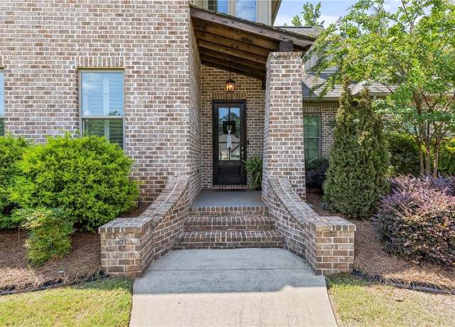 Property at 1595 Club Creek Dr, Auburn, AL 36030, 4 beds, 3.5 baths
