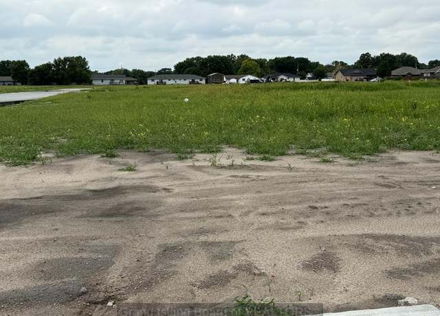 Property at 1134 Pleasant Vw, Grand Island, NE 68801