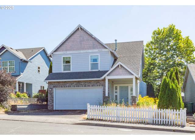 Property at 1011 SW View Crest Dr, Dundee, OR 97115, 3 beds, 2.5 baths