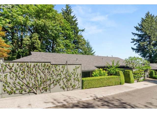 Property at 2417 SW Montgomery Dr, Portland, OR 97201, 5 beds, 3.5 baths