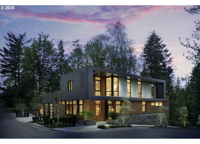Property at 4311 SW 36th Pl, Portland, OR 97221, 5 beds, 3.5 baths