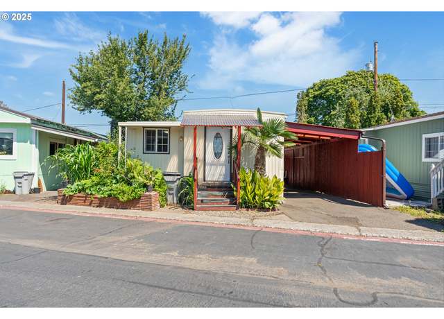 Property at 8951 SE Fuller Rd #7, Happy Valley, OR 97086, 3 beds, 1 bath