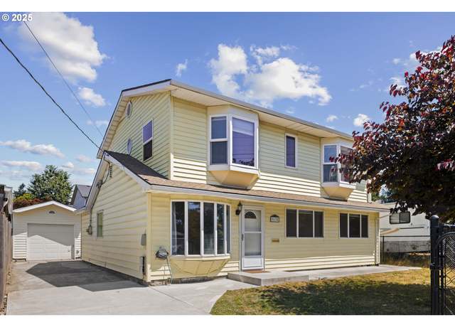 Property at 9635 SE Glenwood St, Portland, OR 97266, 3 beds, 2 baths