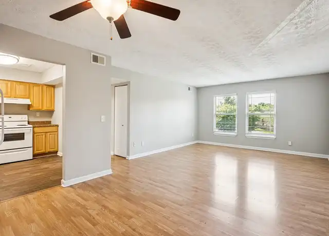 Property at Newberry Parc - 250 Olde English Ct, Louisville, KY, 40272, 1-2 bed, 1-2 bath, [object Object]
