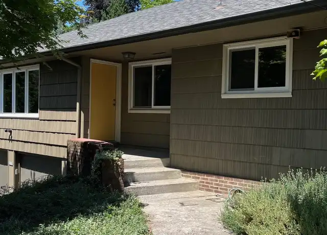 Property at 2025 SW Canby St Unit A, Portland, OR, 97219, 2 beds, 1 bath, [object Object]