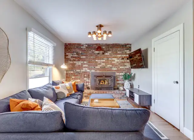 Property at 6620 SE Reedway St, Portland, OR, 97206, 3 beds, 1 bath, [object Object]