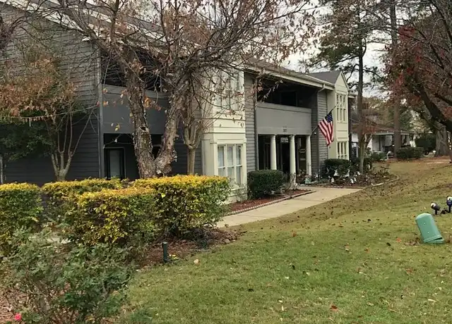 Property at Cloister Apartments - 3821 Armour Ave, Columbus, GA, 31904, 1-2 bed, 1-2 bath, [object Object]